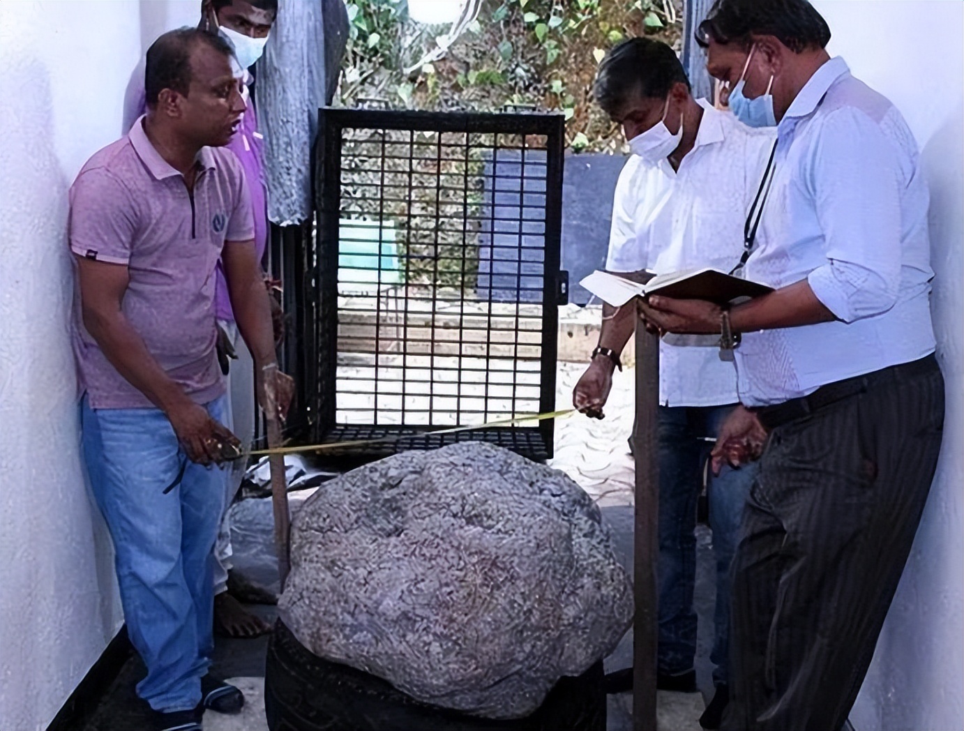 斯里兰卡盛产什么宝石,斯里兰卡国家破产