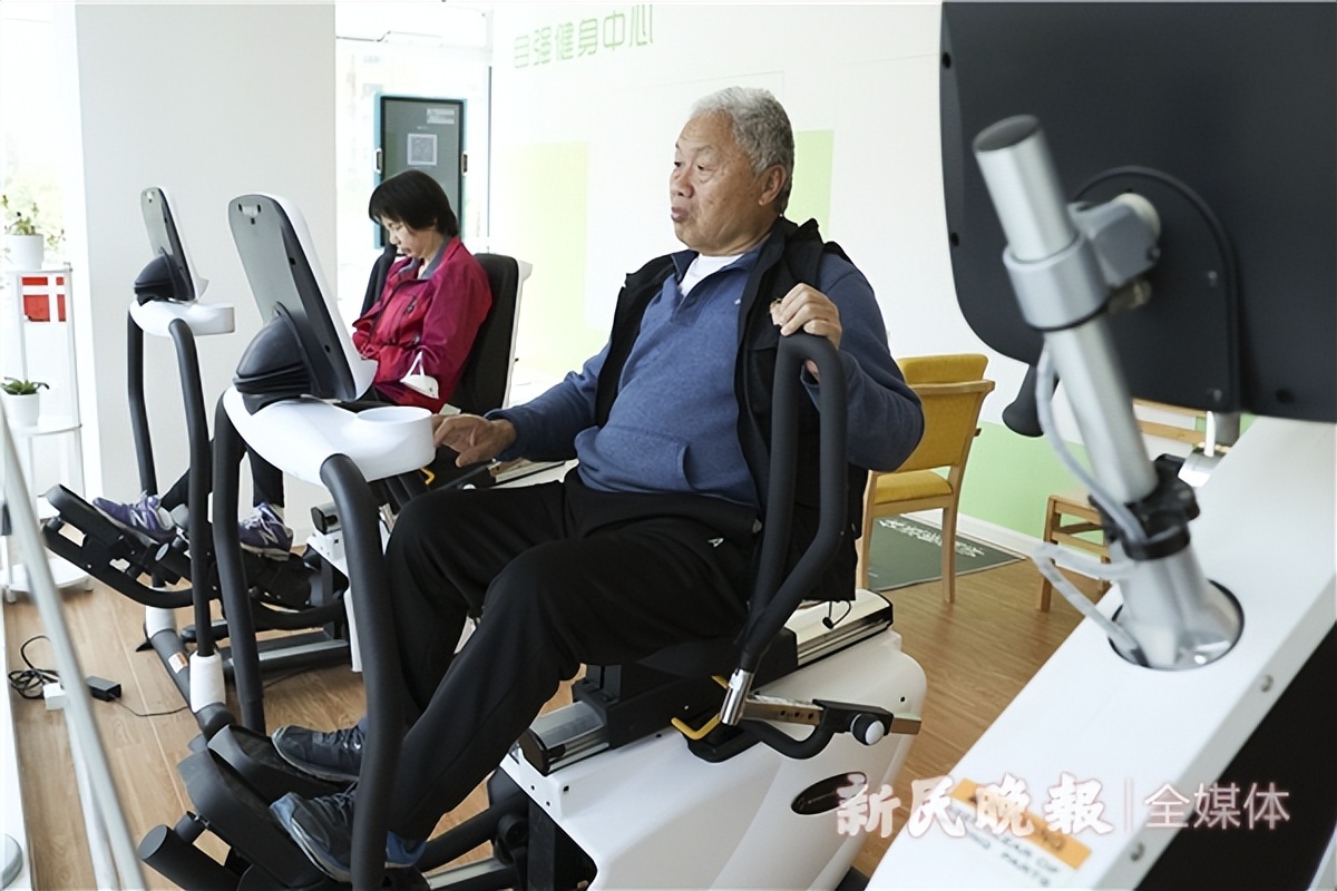 推出老年人的专属健身房,老年人健身指导中心揭牌