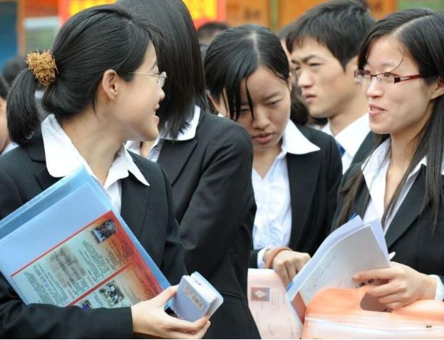 张雪峰专业推荐与就业前景,张雪峰最不建议上的专业编导专业