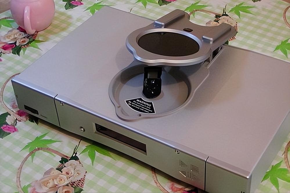 小天才社交闭环,打败微信的巨头