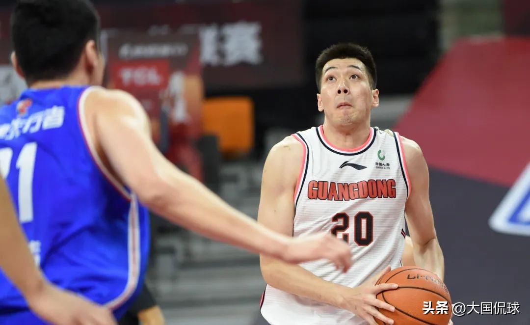 宏远赌把大的!交易水货,4大新星上调一队,补强内援接班易建联