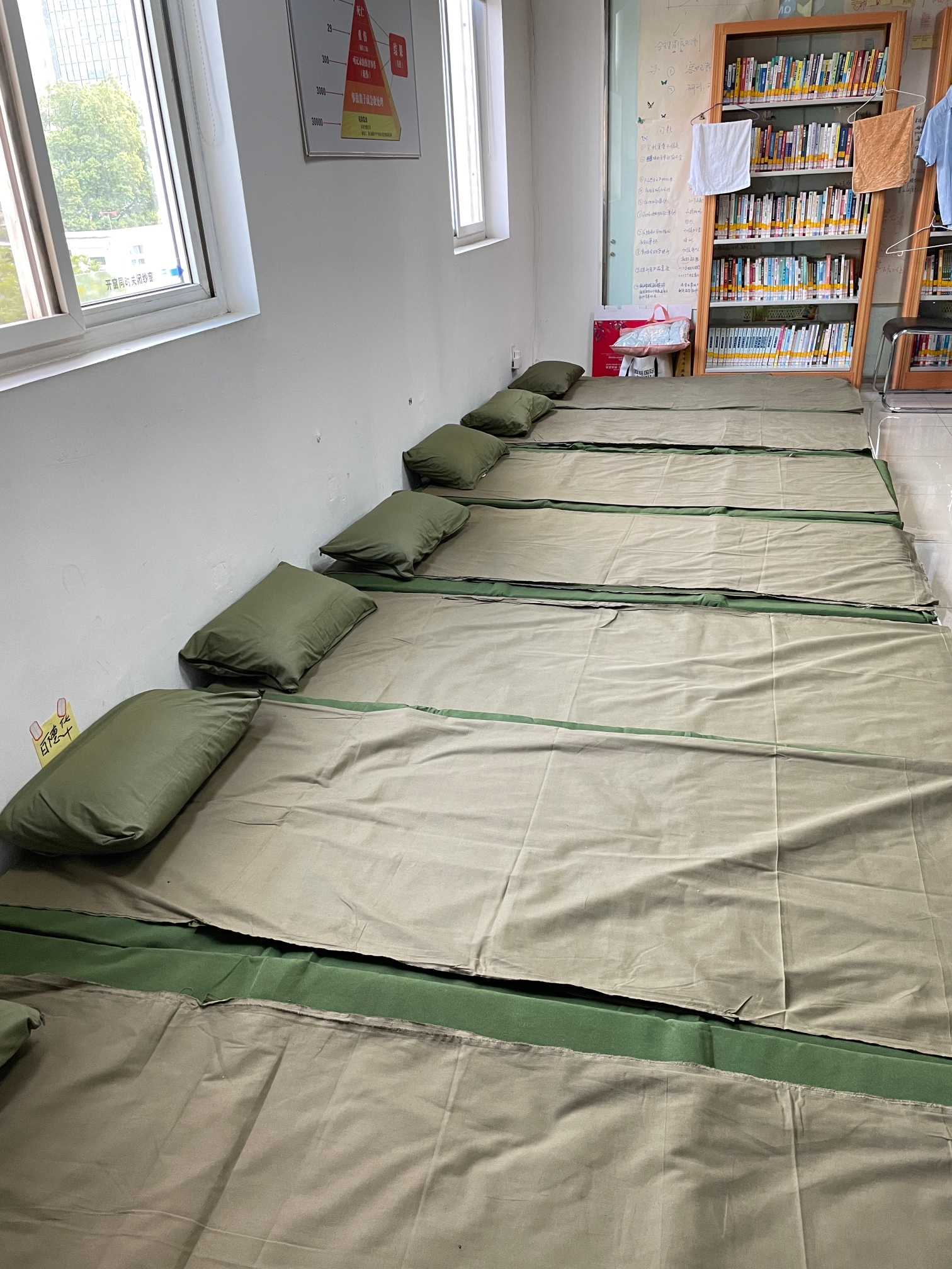 1243张床垫星夜驰援“防疫泡泡”保障工业企业实现闭环生产