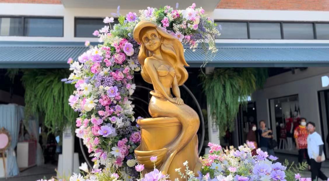 泰国曼谷水上集市视频,在泰国的迪士尼乐园里面有什么