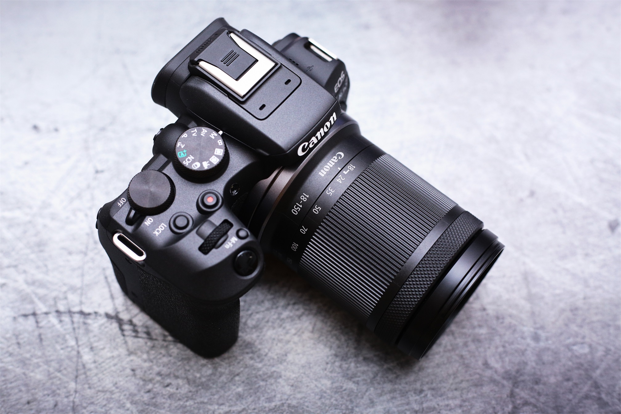 5d3跟r10拍照画质对比,佳能r10还是选择老款5d3