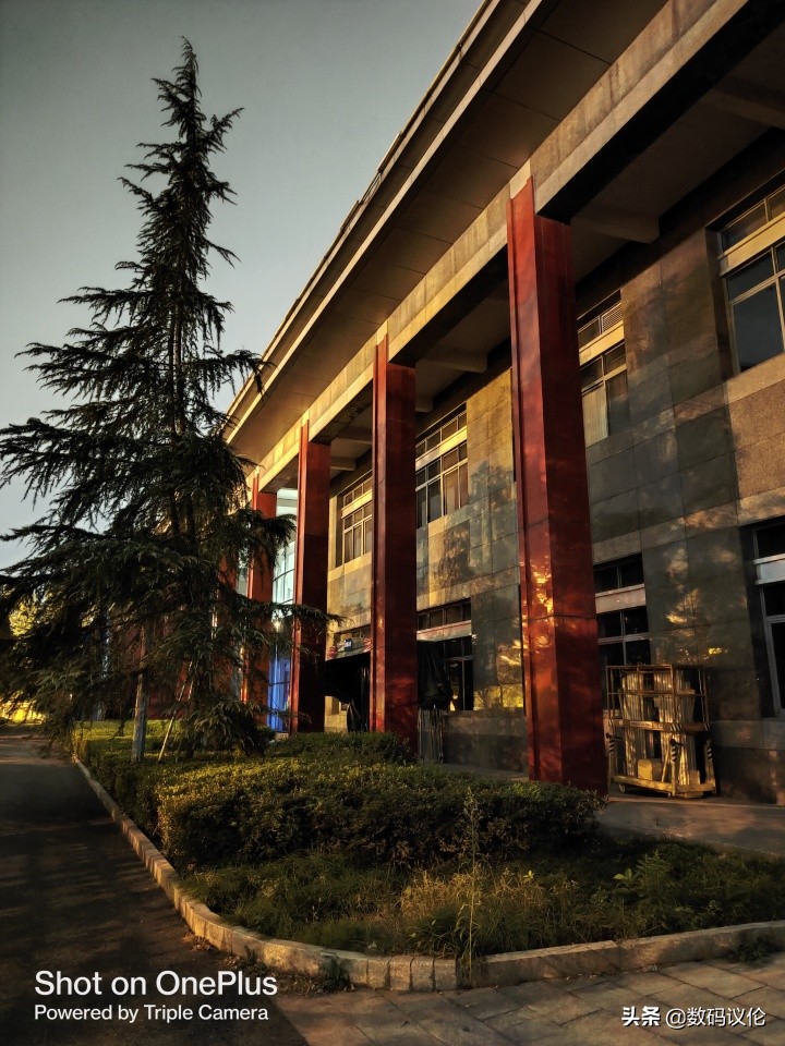 一加9rt现在到底该不该入手,一加9rt旗舰发布