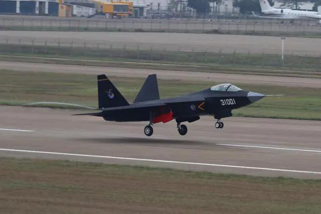 阿帕奇武装直升机vs武直10中国,美国阿帕奇vs中国武直10