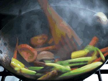 不粘锅炒锅和传统铁锅哪个好,不锈钢炒锅不粘锅哪个好