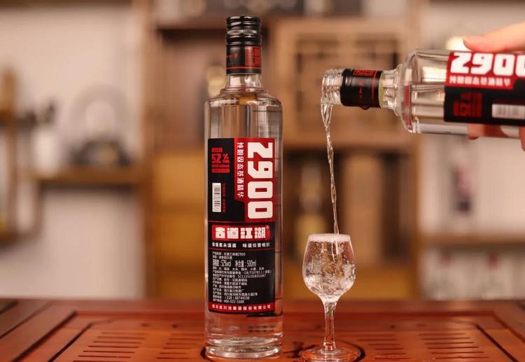 五粮液五盒装是假酒吗,五粮液瓶身没有二维码是假酒吗