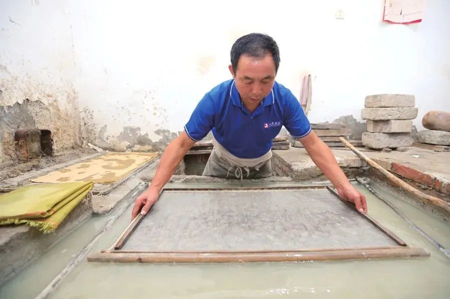 文房四宝笔墨纸砚用行书怎么写,文房四宝笔墨纸砚日积月累意思