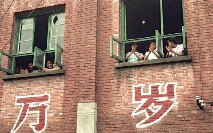 日军日记：*安妇慰**不服从管教，我很愤怒，用*刀刺**插入她的*体下**