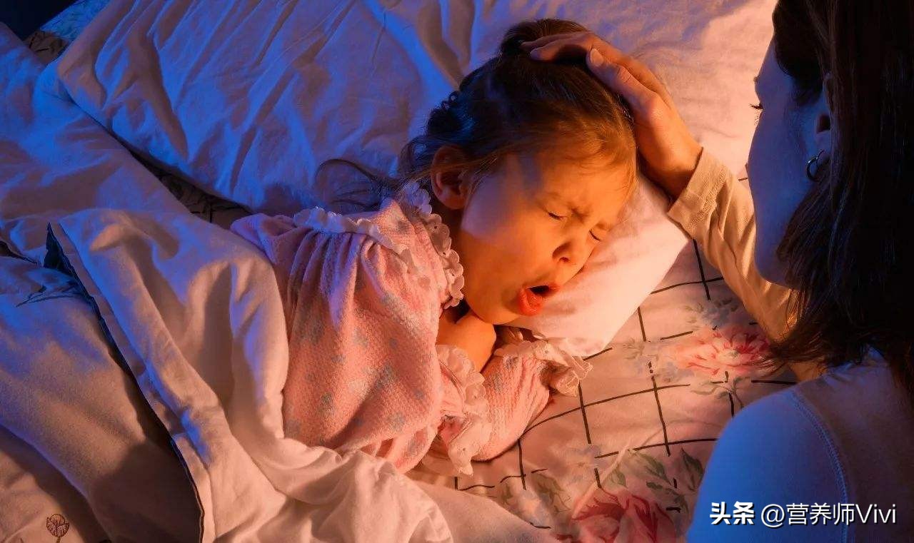 咳嗽怎么吃食物,宝宝一直咳嗽吃药也没效果怎么办