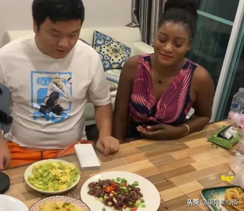 网红小胖在尼泊尔遇害,网红阿云杀害小胖后续