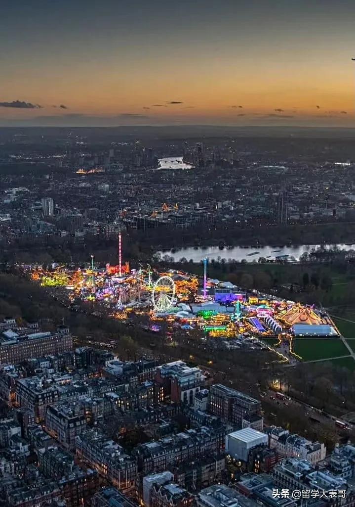 From：英国「雨果学姐」的圣诞特刊