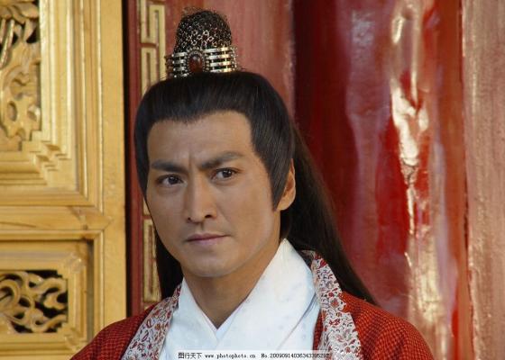 展昭拼命护驾,展昭夜间巡逻