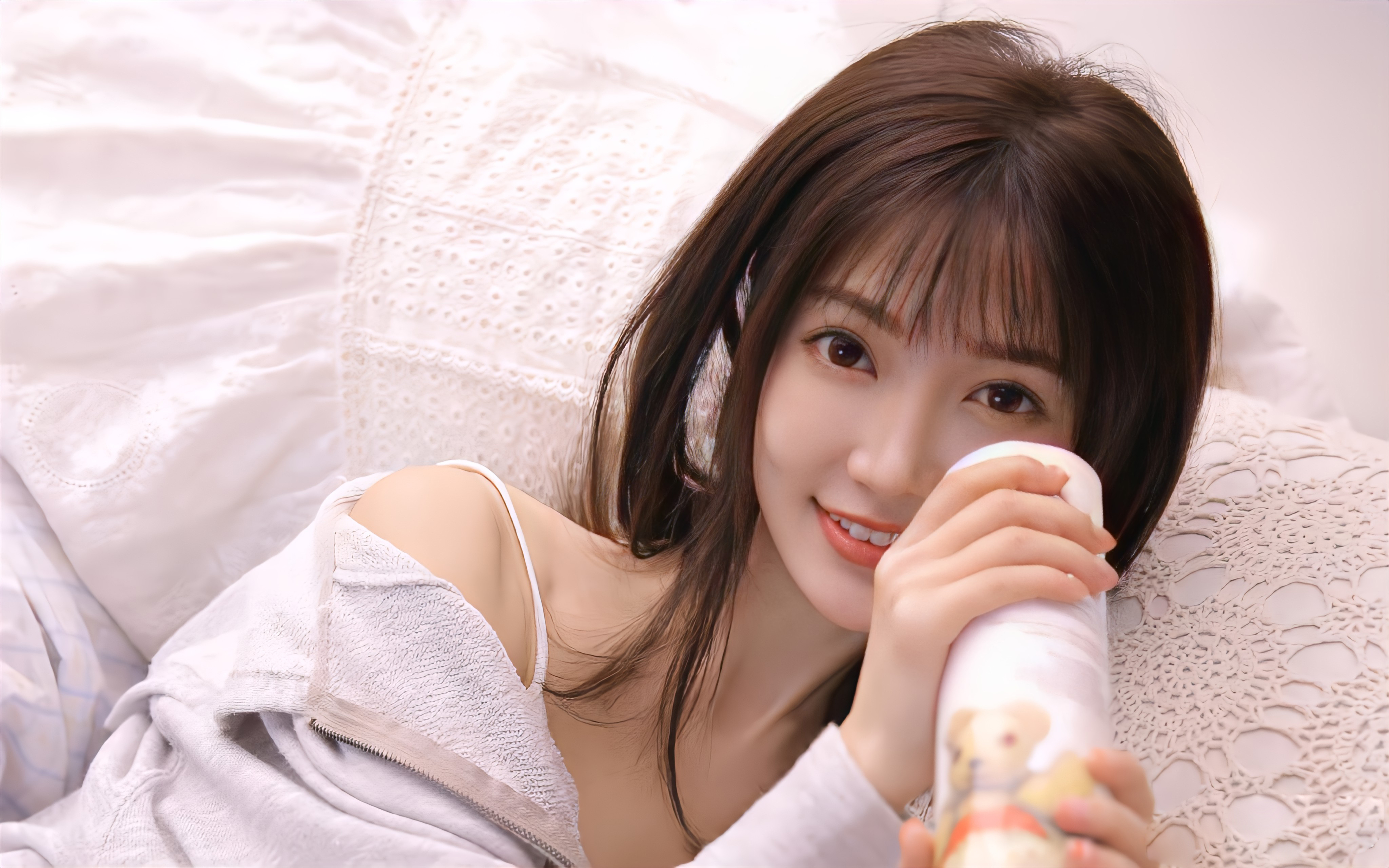 高清干净简洁的桌面壁纸,清新唯美干净壁纸女生