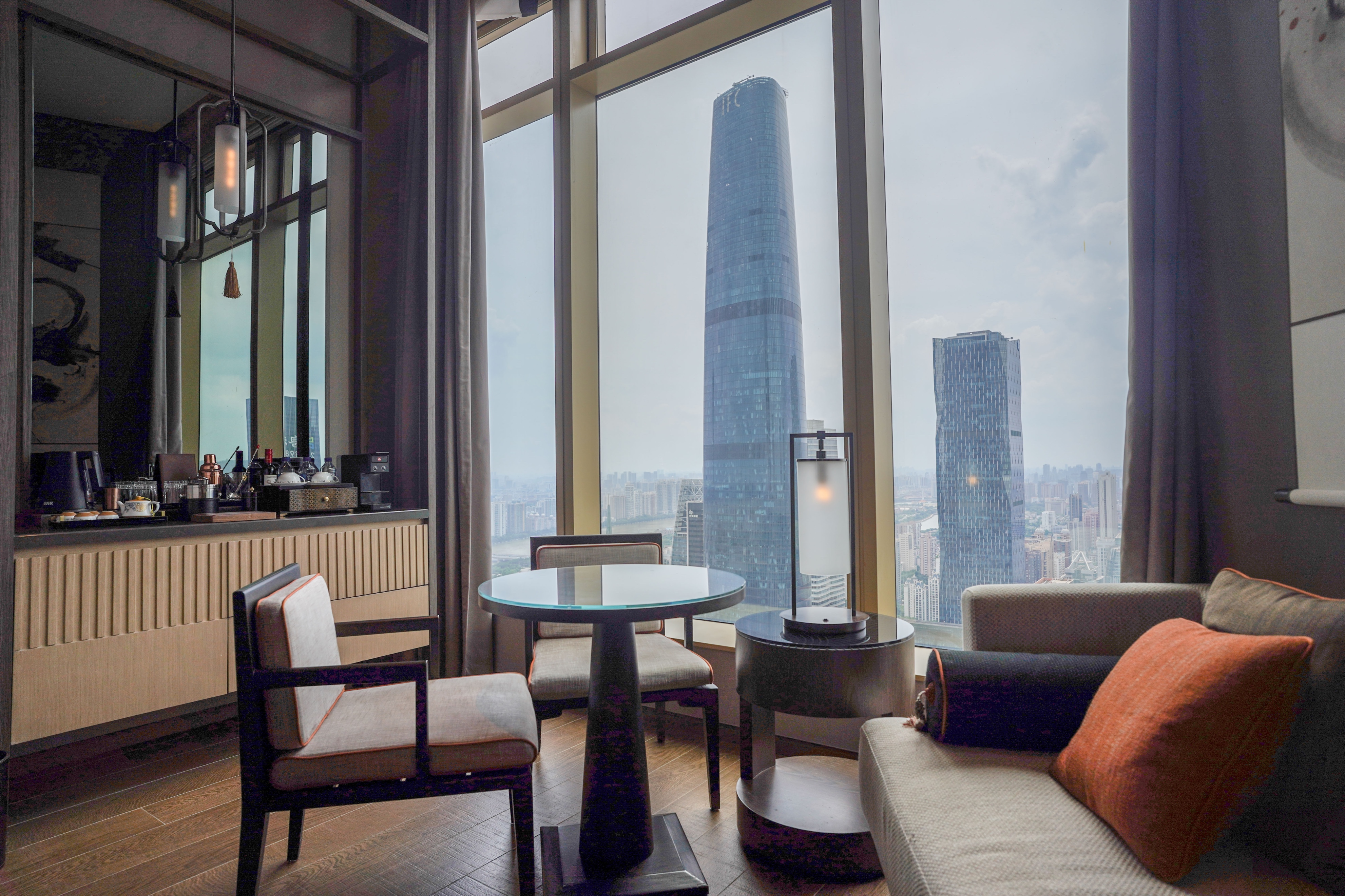 广州七星酒店在什么位置,广州最高端的五星级酒店