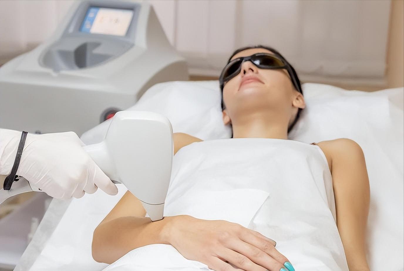 鐢风敓浼氫粙鎰忓コ鏈嬪弸鏈夎厠姣涘悧,鐢锋湅鍙嬩細浠嬫剰濂崇敓鏈夎厠姣涘悧