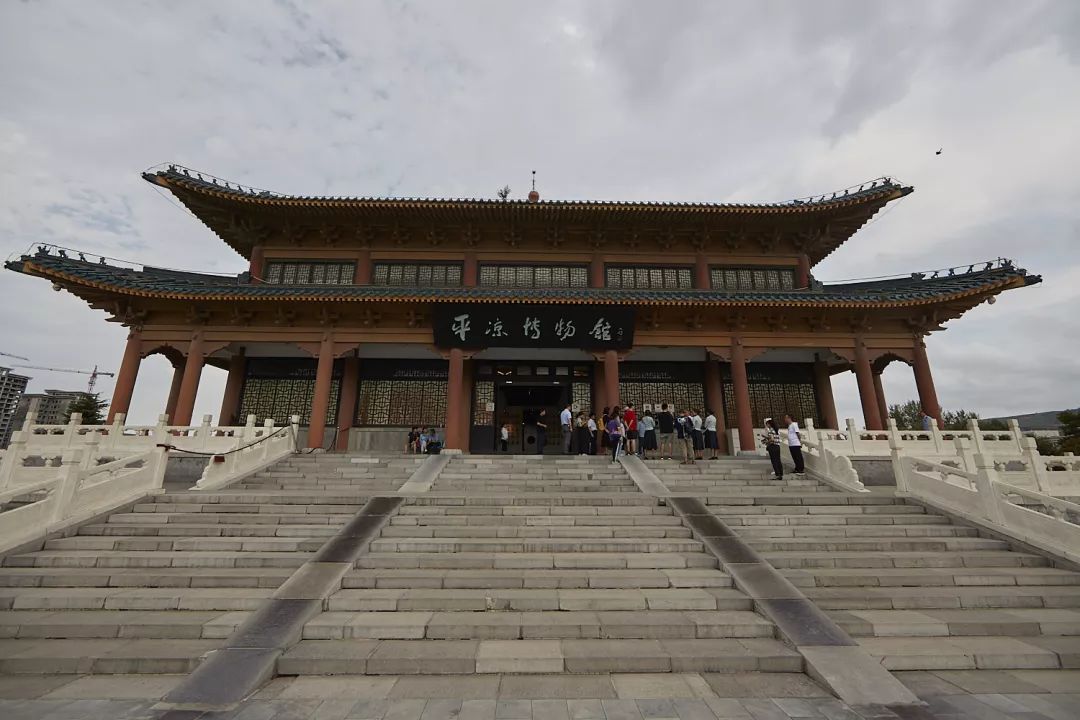 吃到嗓子眼的榴莲自助,吃到嗓子眼的牛肉面