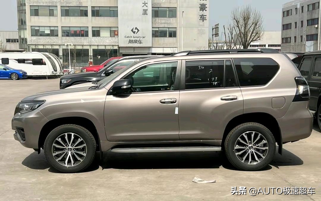 新款丰田普拉多官方视频展示,全新丰田普拉多预告图曝光