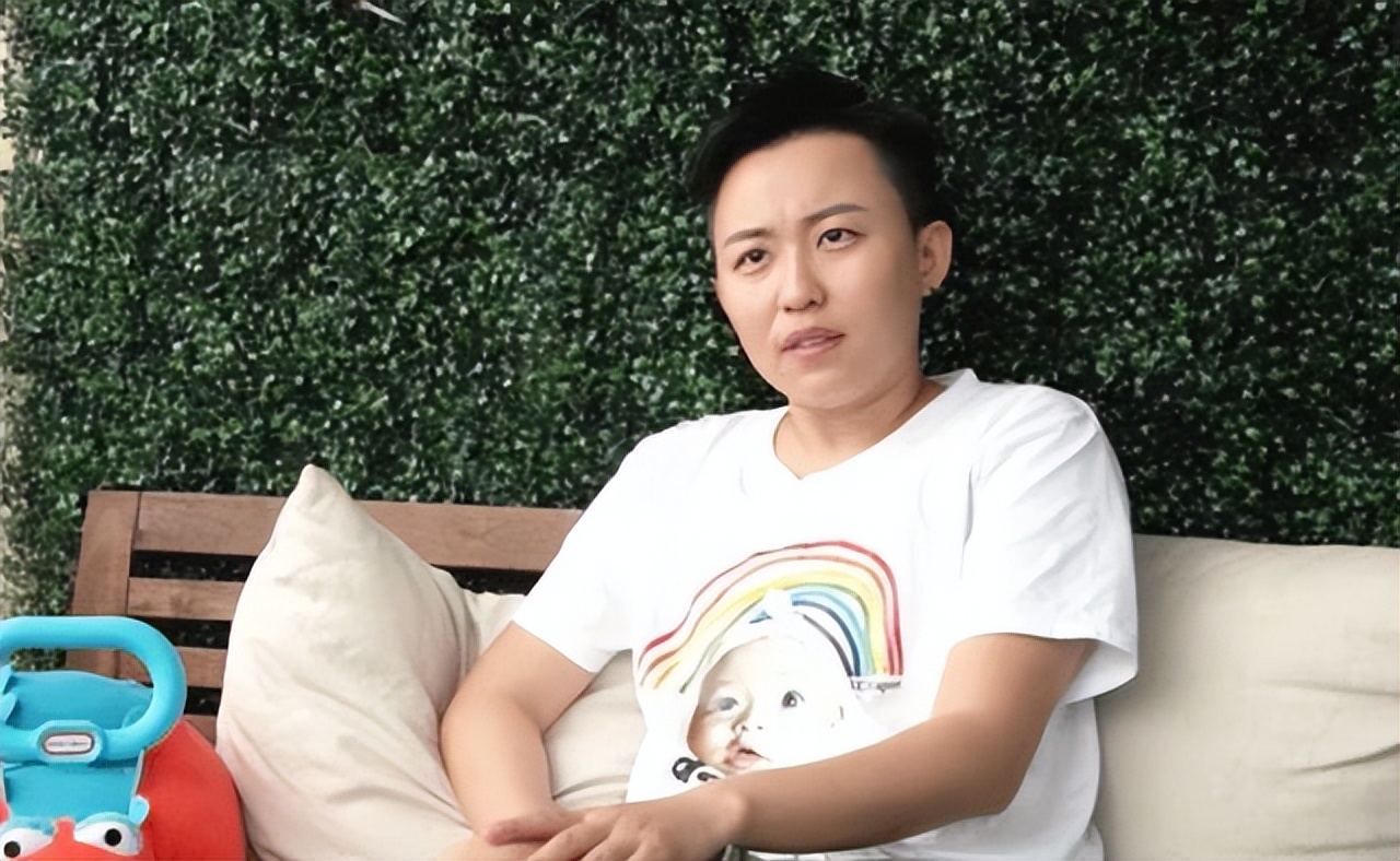 东北女生花50万赴美试管婴儿,女子花50万生混血孩子