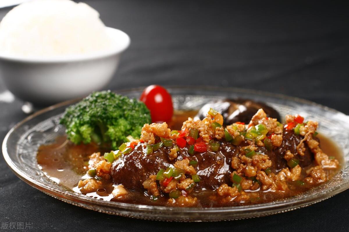 青岛美食攻略最值得去的地方,青岛旅游必去的八个打卡旅游景点