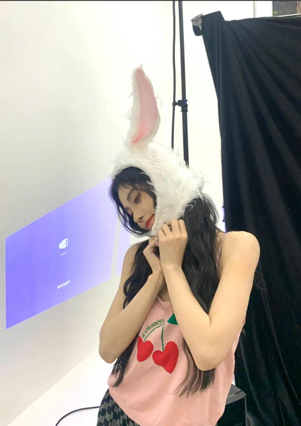 第一只兔子鞠婧祎,鞠婧祎小兔子可爱视频