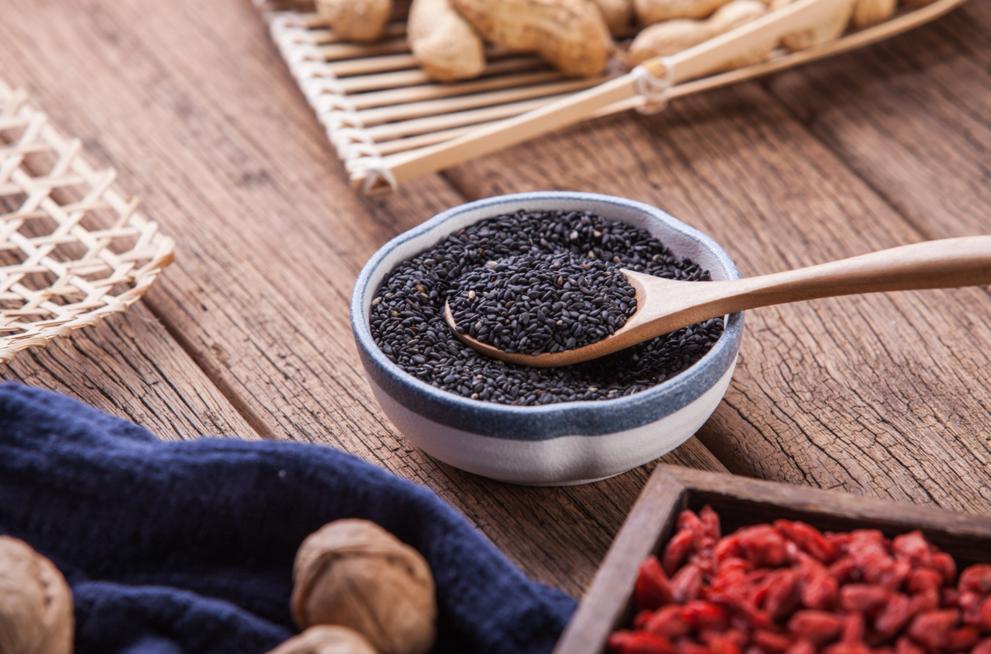 青少年肾气不足白发能治愈吗,肾气不足引起的白发怎么调理