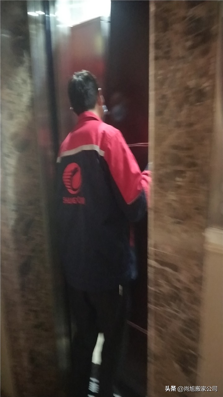 上海搬家服务搬运家具价格,上海搬家拆装家具