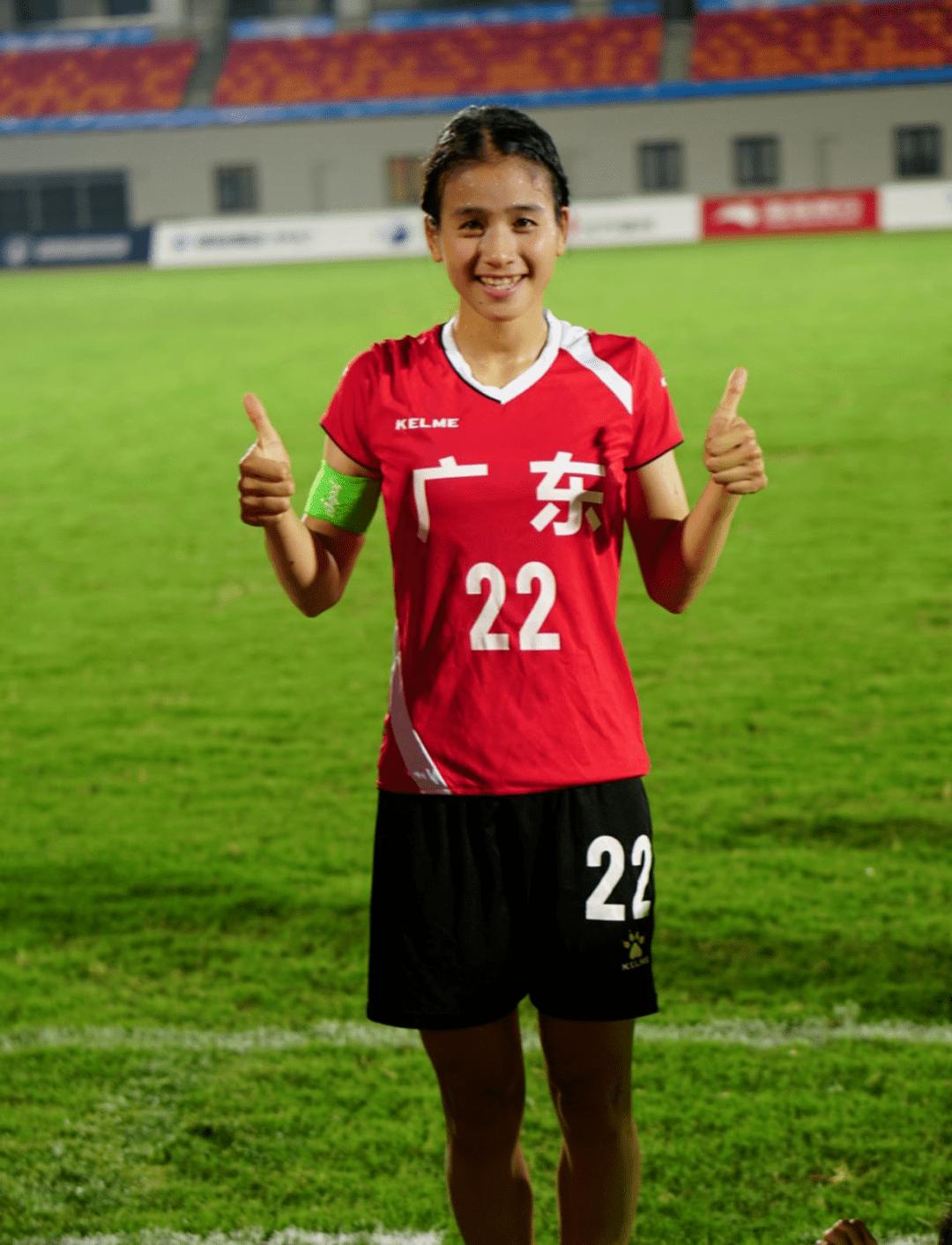 喜报！这名湛江籍国脚荣膺2022“南派足球小姐”称号