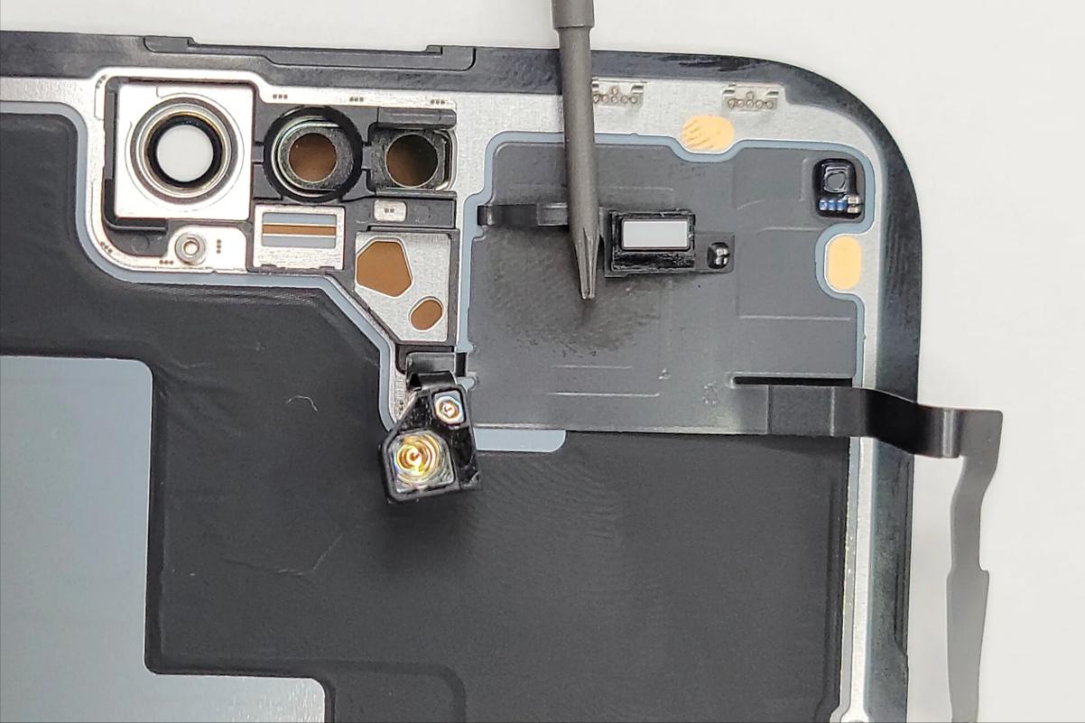 iphone14promax屏幕摔了一下,14promax边角抗摔吗