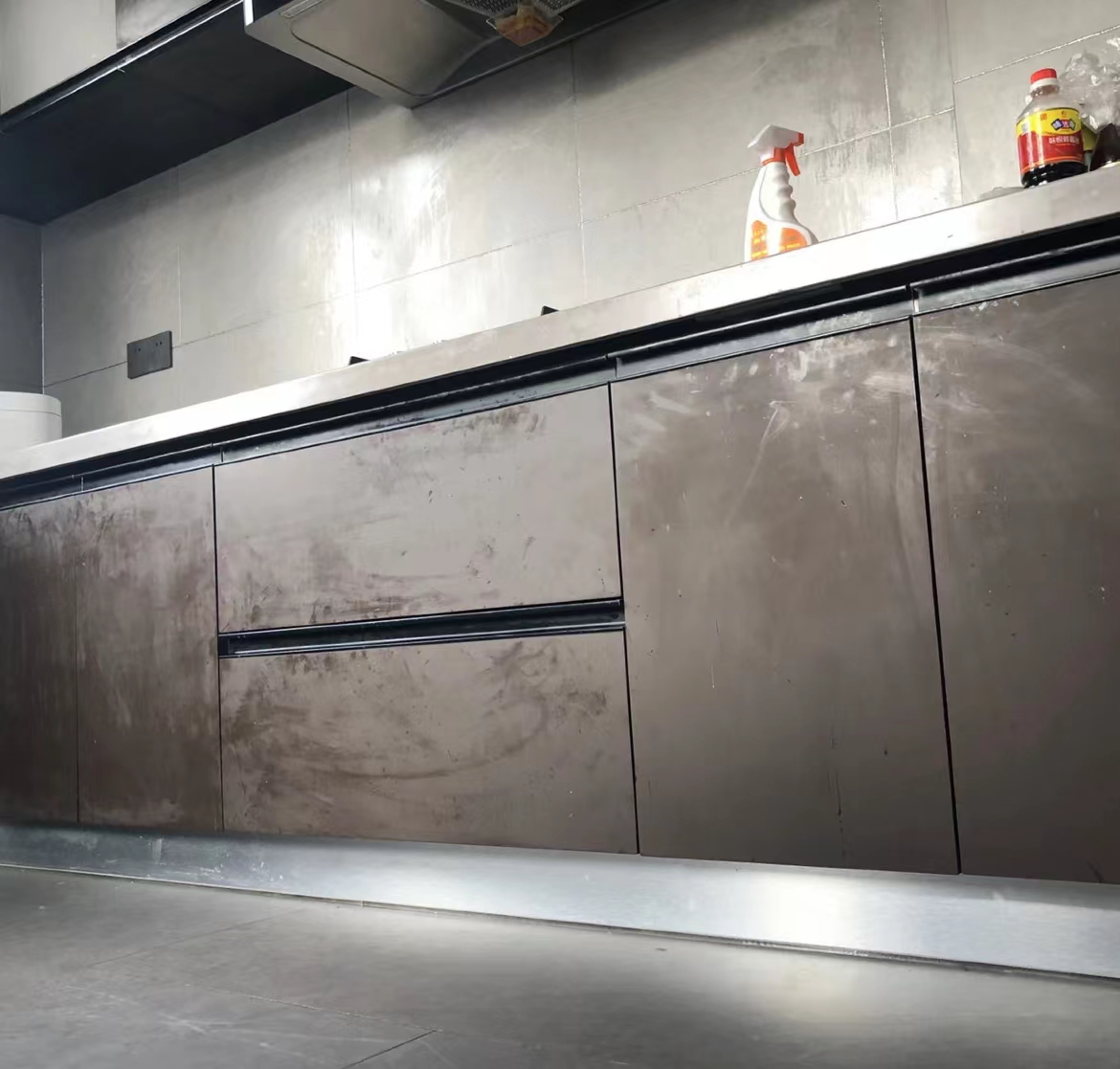 橱柜订之前需要问的细节,定制橱柜前要不要先把电器买了