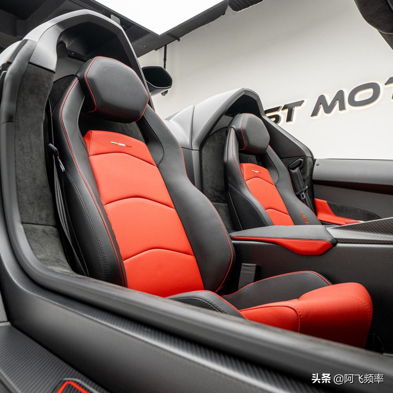 世界唯一一辆兰博基尼,兰博基尼毒药敞篷全球限量多少辆