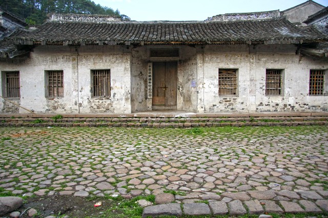 整治校园恶霸,村里的地痞流氓怎么合法整治