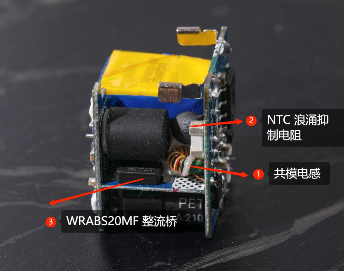 iphone20瓦快充头拆解教程,品牌苹果30w快充头拆解测评