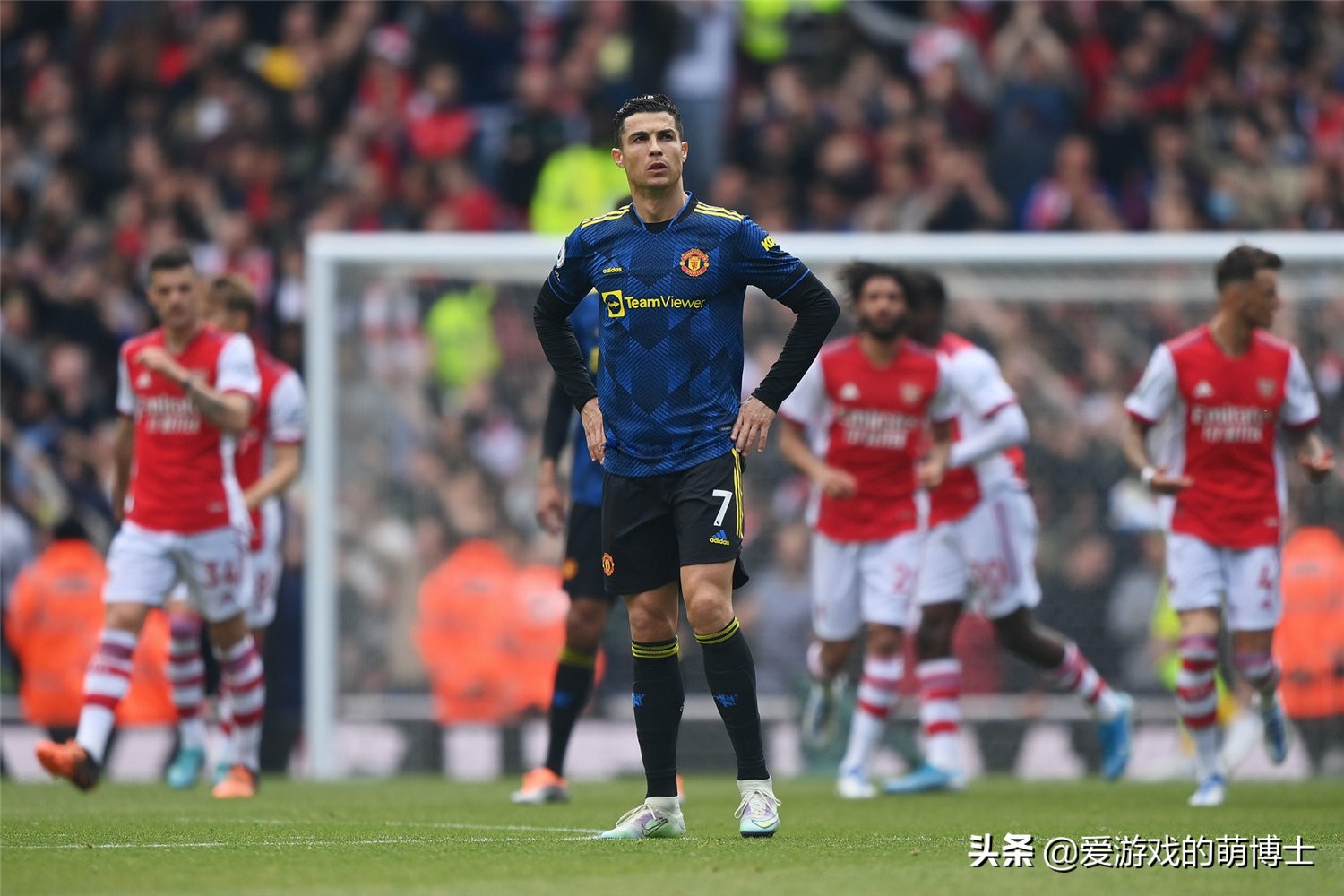 足球波兰教练,足球教练玩足球游戏