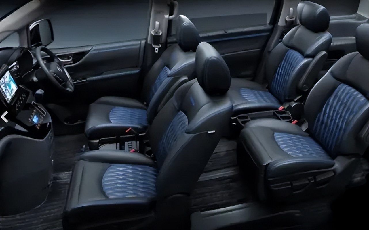 日产贵士改埃尔法座椅,日产贵士v42改装