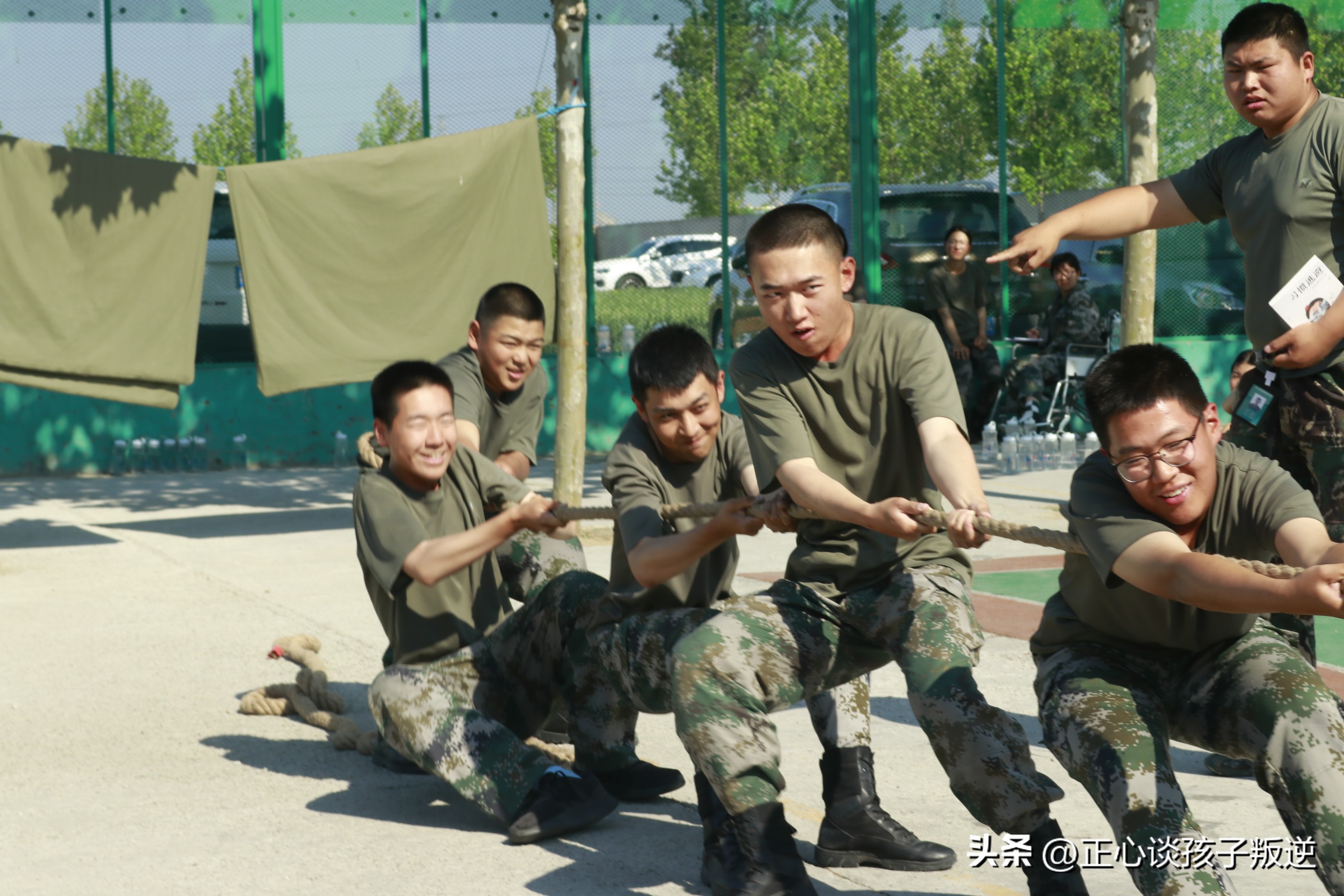 孩子叛逆沉迷于游戏家长怎么引导,高中生严重厌学叛逆家长怎么引导