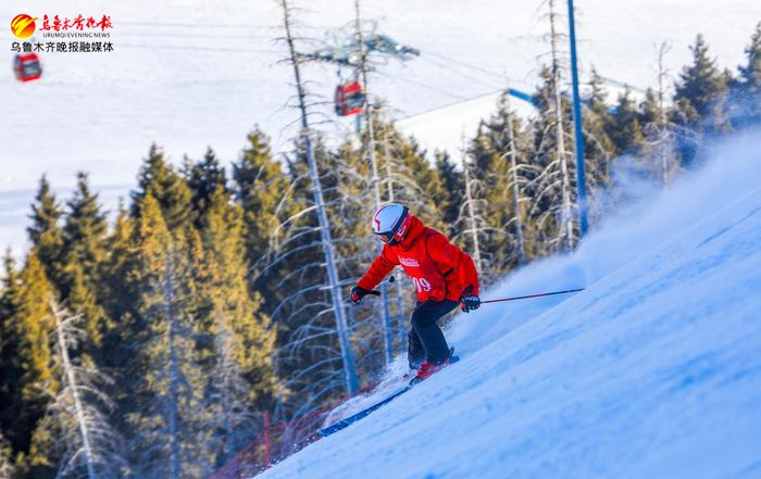 滑雪登山越野赛,新疆雪地足球赛事