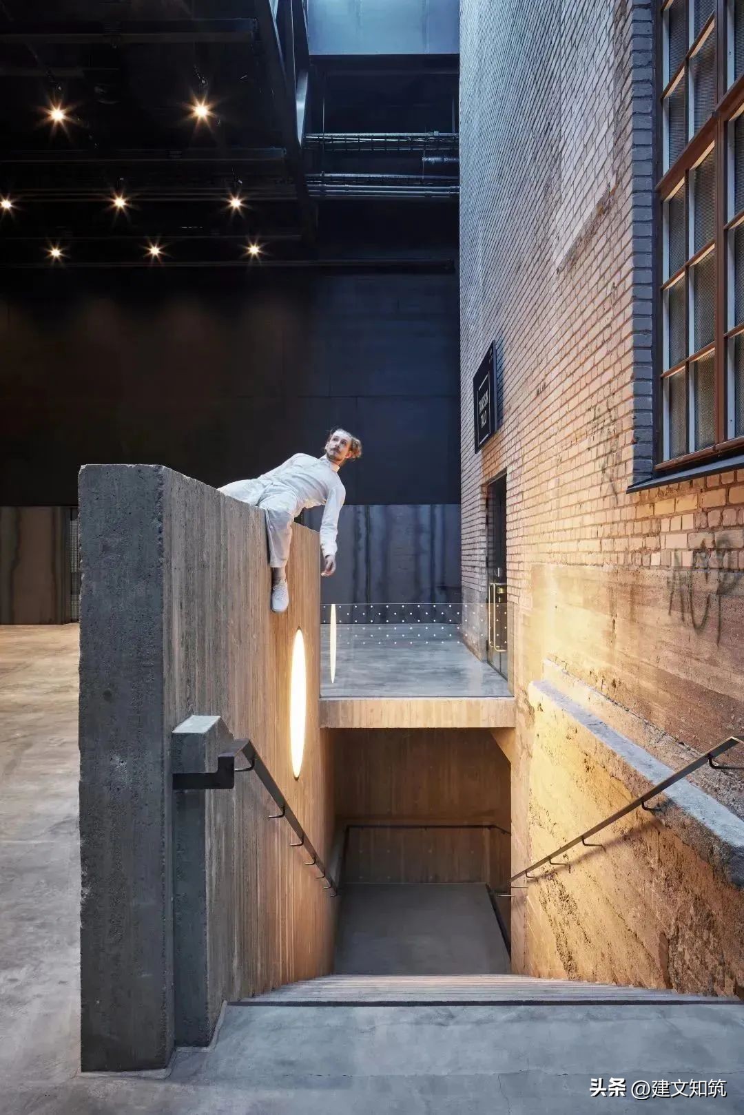 鑺叞璧皵杈涘熀鑸炶箞,鑺叞璧皵杈涘熀鏂囧寲寤虹瓚