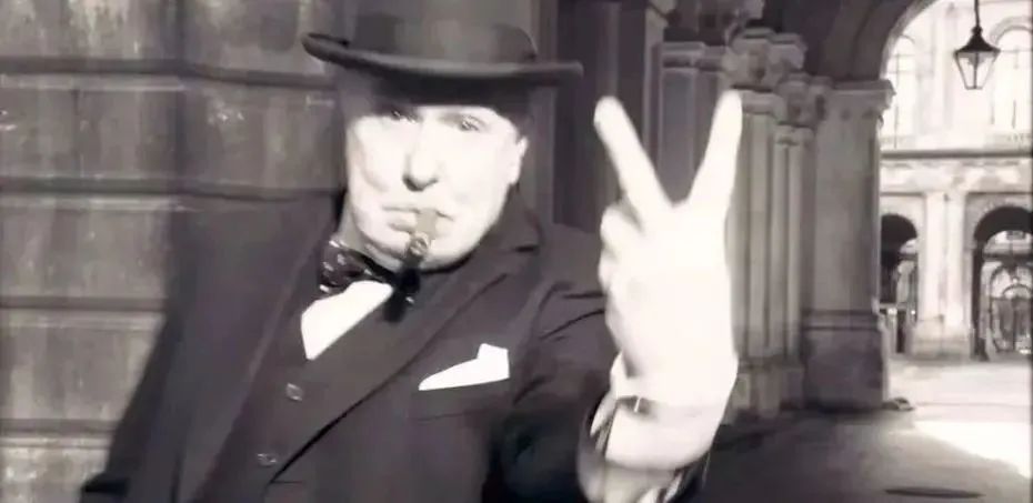 8不是8，ok不是ok，剪刀手是鄙视，法国人常用手势，你能get几个