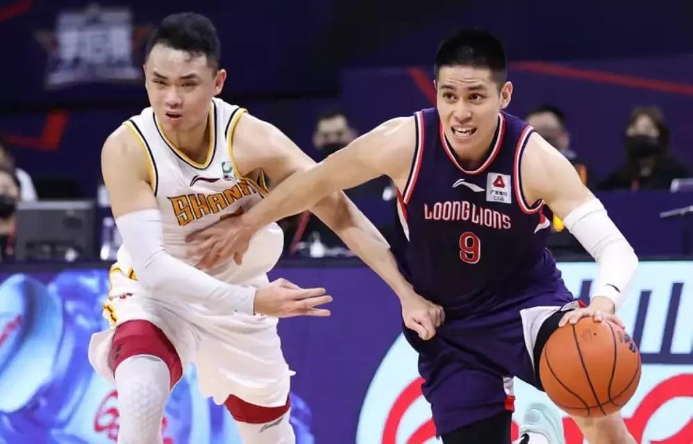 今日最佳球员，宝岛俩后卫出彩，广东四人上榜，阿联利夫两双