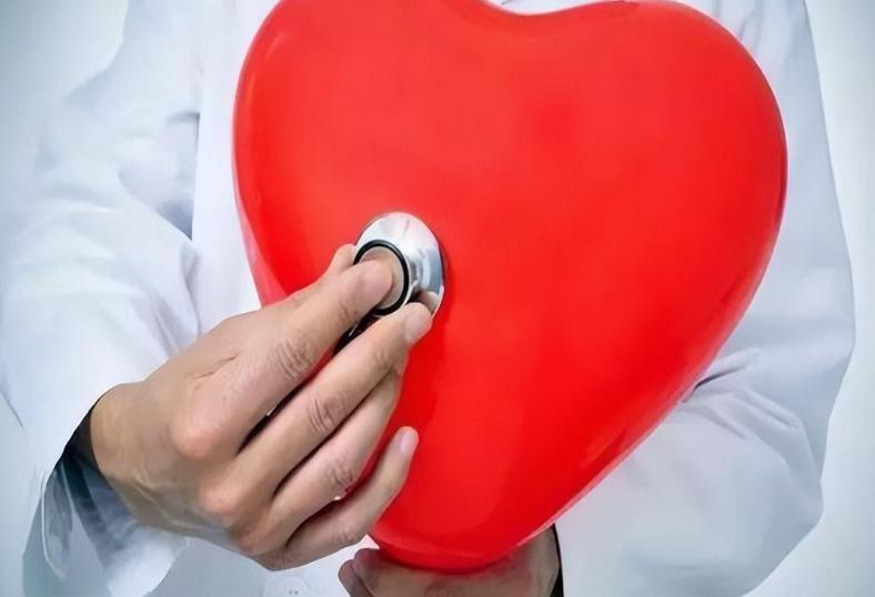 吃他汀降血脂要警惕三类副作用,吃他汀期间这四种东西要远离