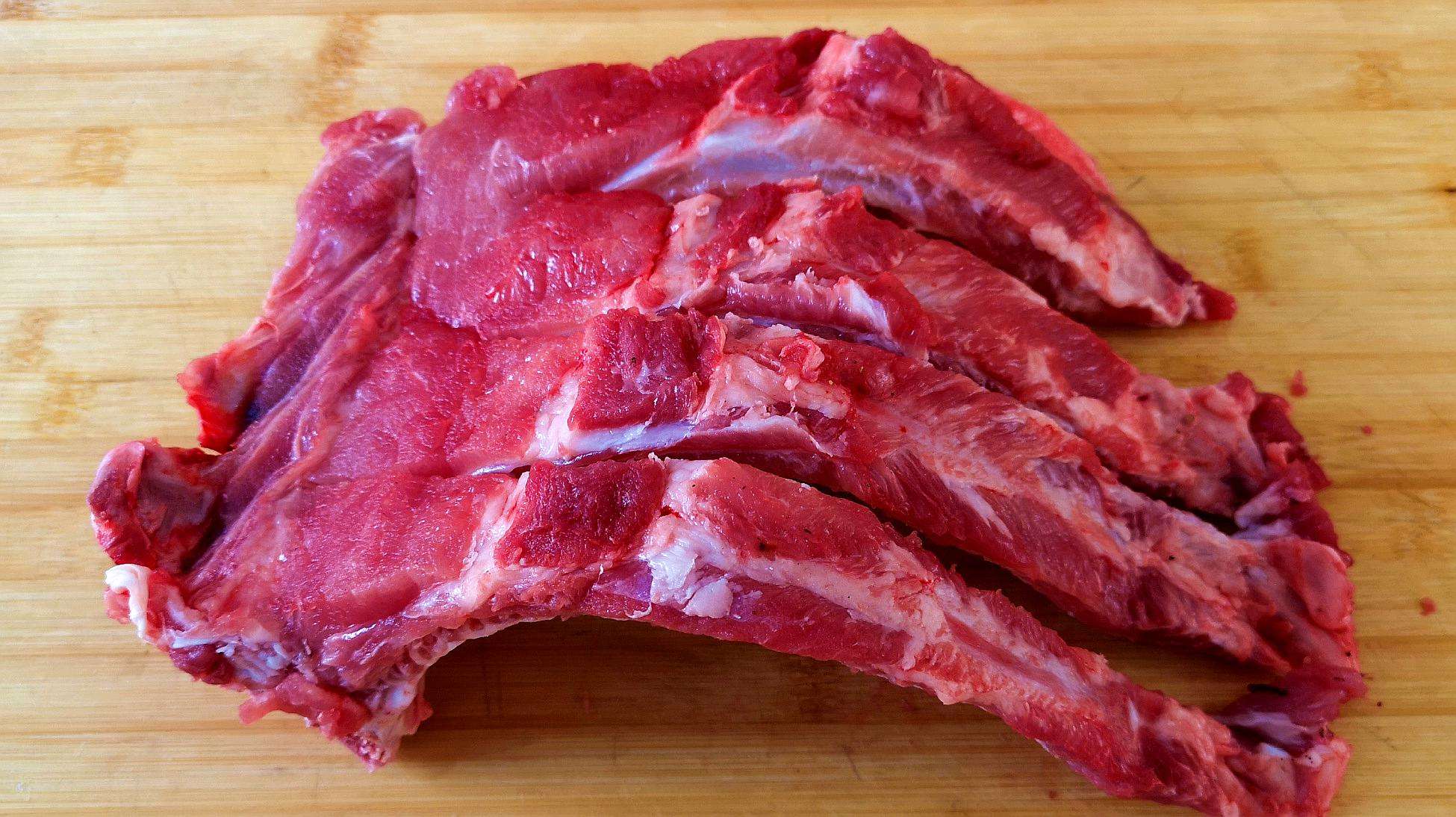 炖排骨时候排骨怎么处理,炖排骨前千万别焯水教你正确做法