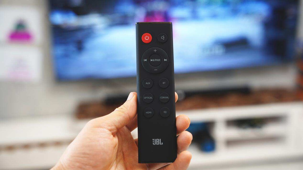 不到千元提升家庭观影体验JBLCINEMASTVJ100回音壁表现真“稳”！