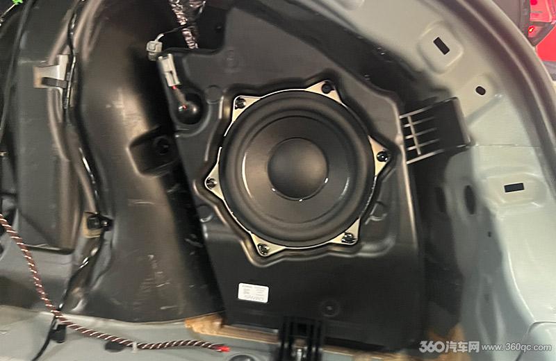 极氪001低音炮安装过程,极氪001普通音响如何调重低音