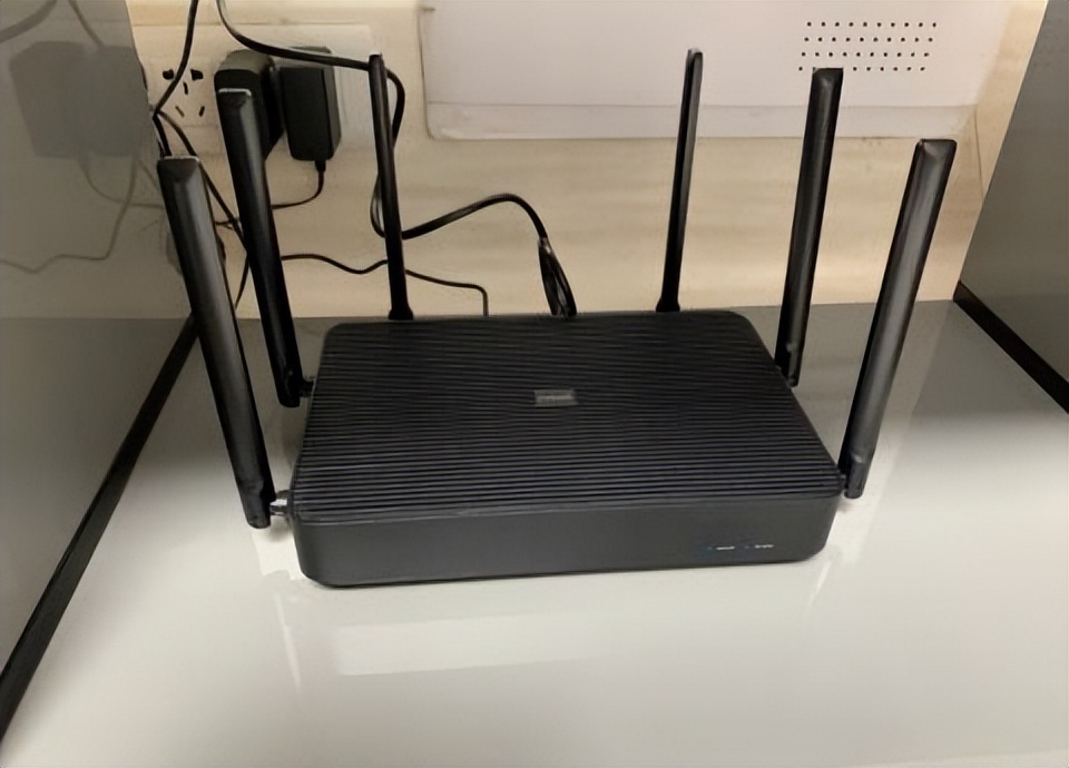 路由器旁边放这些东西会变快,光纤路由器放哪里最好