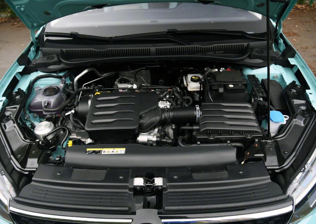 全新朗逸超越你的期待,朗逸新锐带来不一样的全新体验