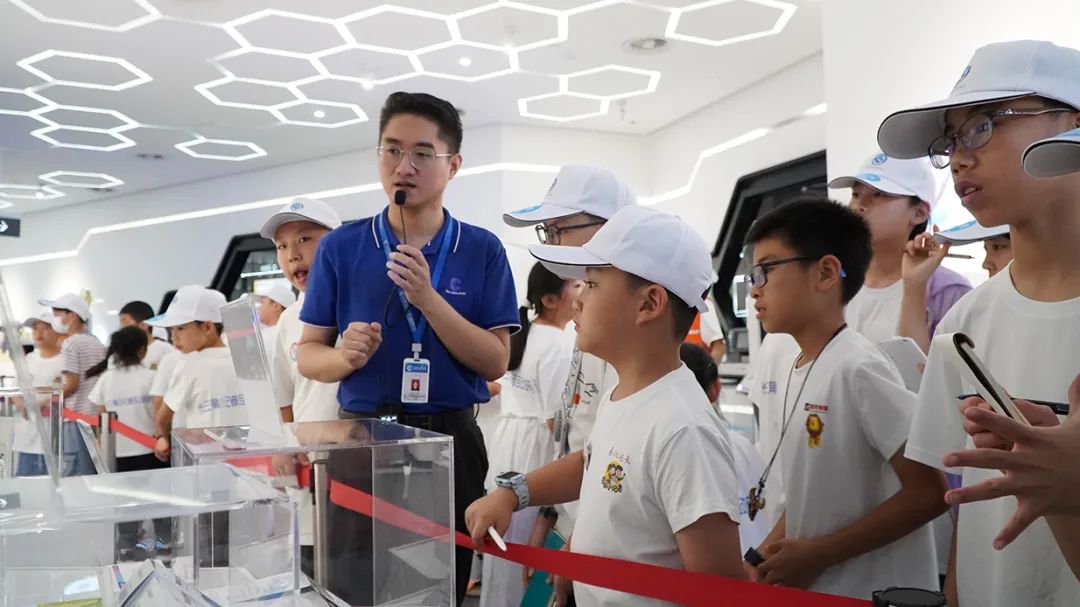 小记者游家乡,小记者户外采风