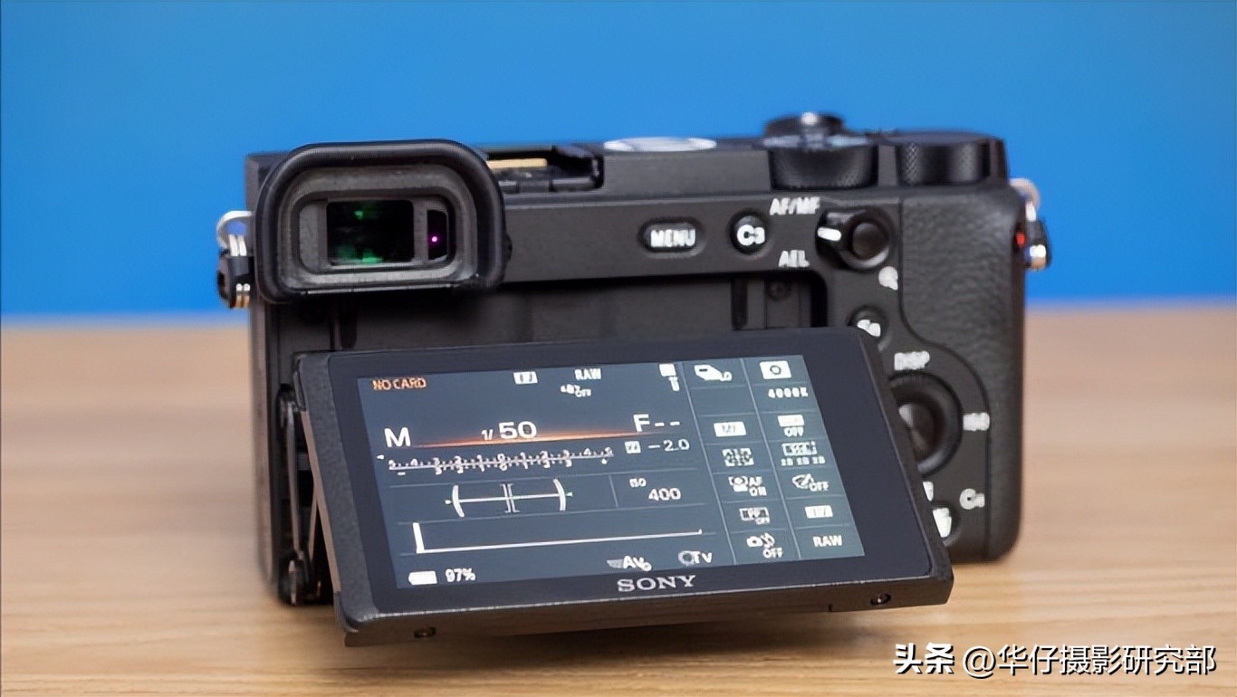 佳能r7与索尼a6400,佳能微单r7和r6哪个级别高些