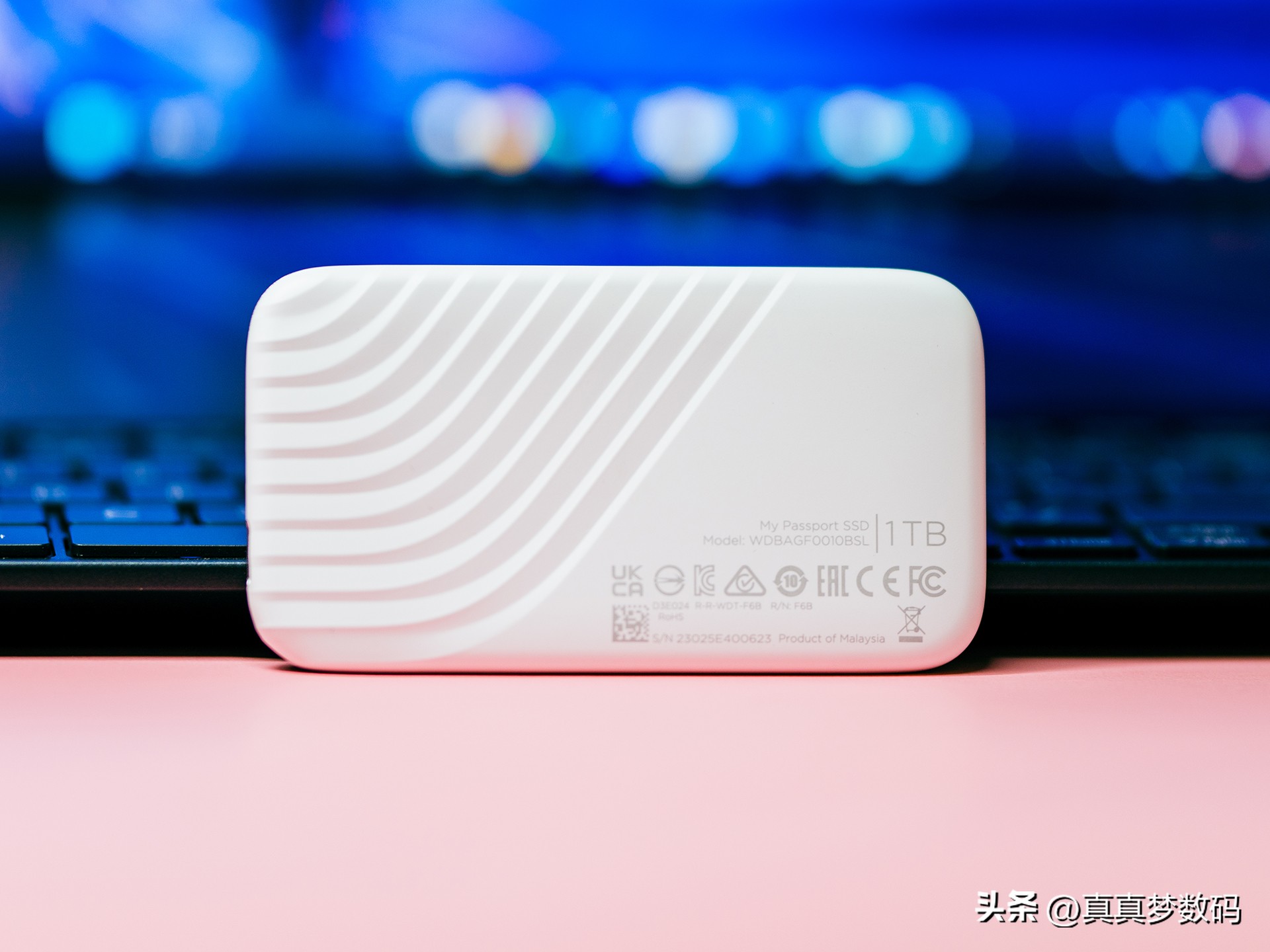 wd固态移动硬盘推荐评测,wdmypassportssd移动硬盘拆解